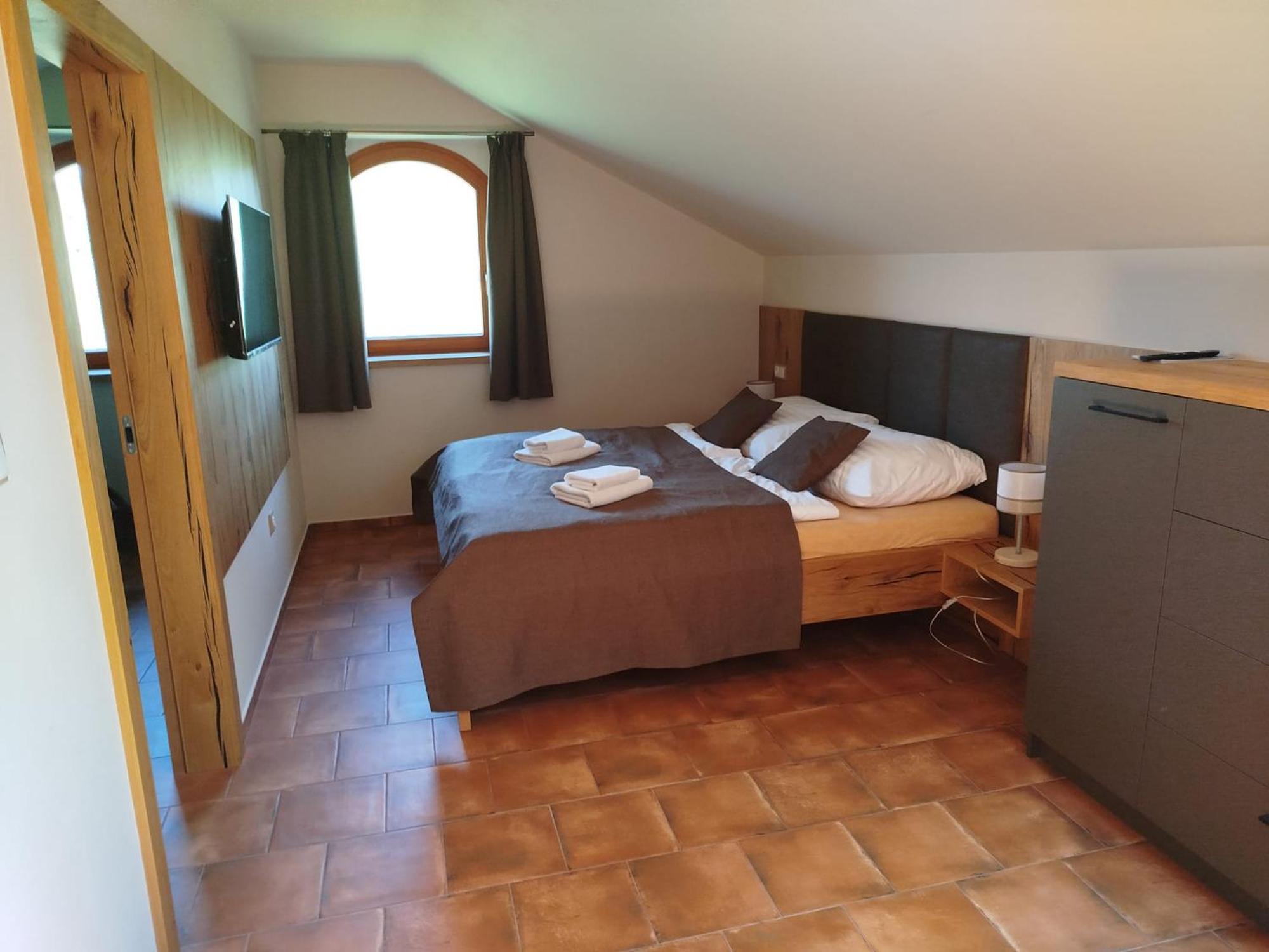 Sklep Vino Strycek Guest House Velke Bilovice Bagian luar foto